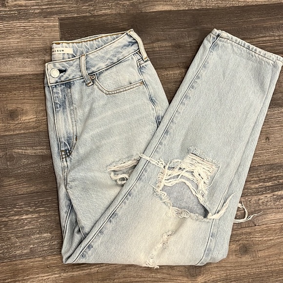 PacSun Distressed Ripped Mom Jeans - Picture 6 of 6